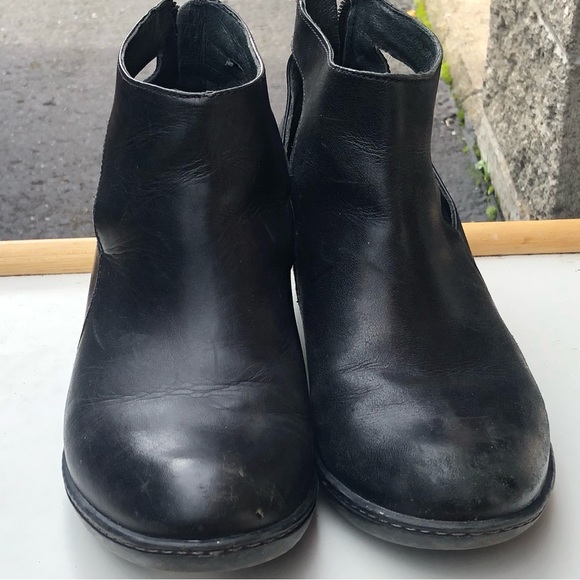 Dansko Bonita Black Leather Booties Boots Shoes Cut Out Zip Back EUR 39 US 8.5 - Picture 2 of 12